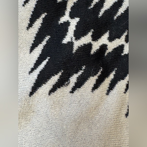 ❤️JEALOUS TOMATO open front Cardigan Aztec Black and Tan size M - Picture 11 of 13